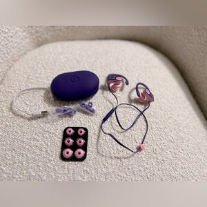 Beats by Dre wirelesss headphones